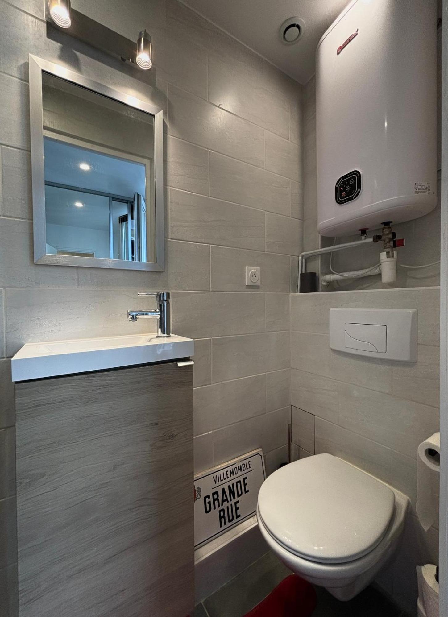 Appartement Studio Abbesses Montmartre *